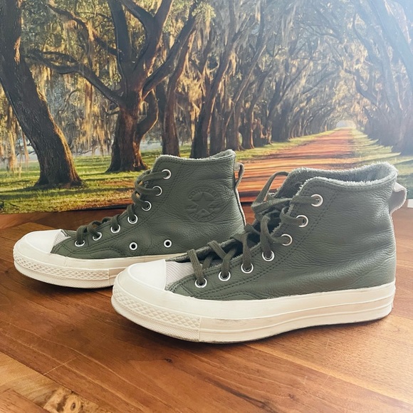 Converse Chuck 70 Hi top leather trainers with faux fur lining in utility green - Picture 4 of 13